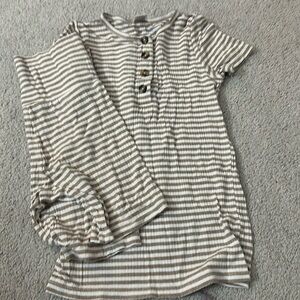 Lou Lou and Company short pajama set 4/5